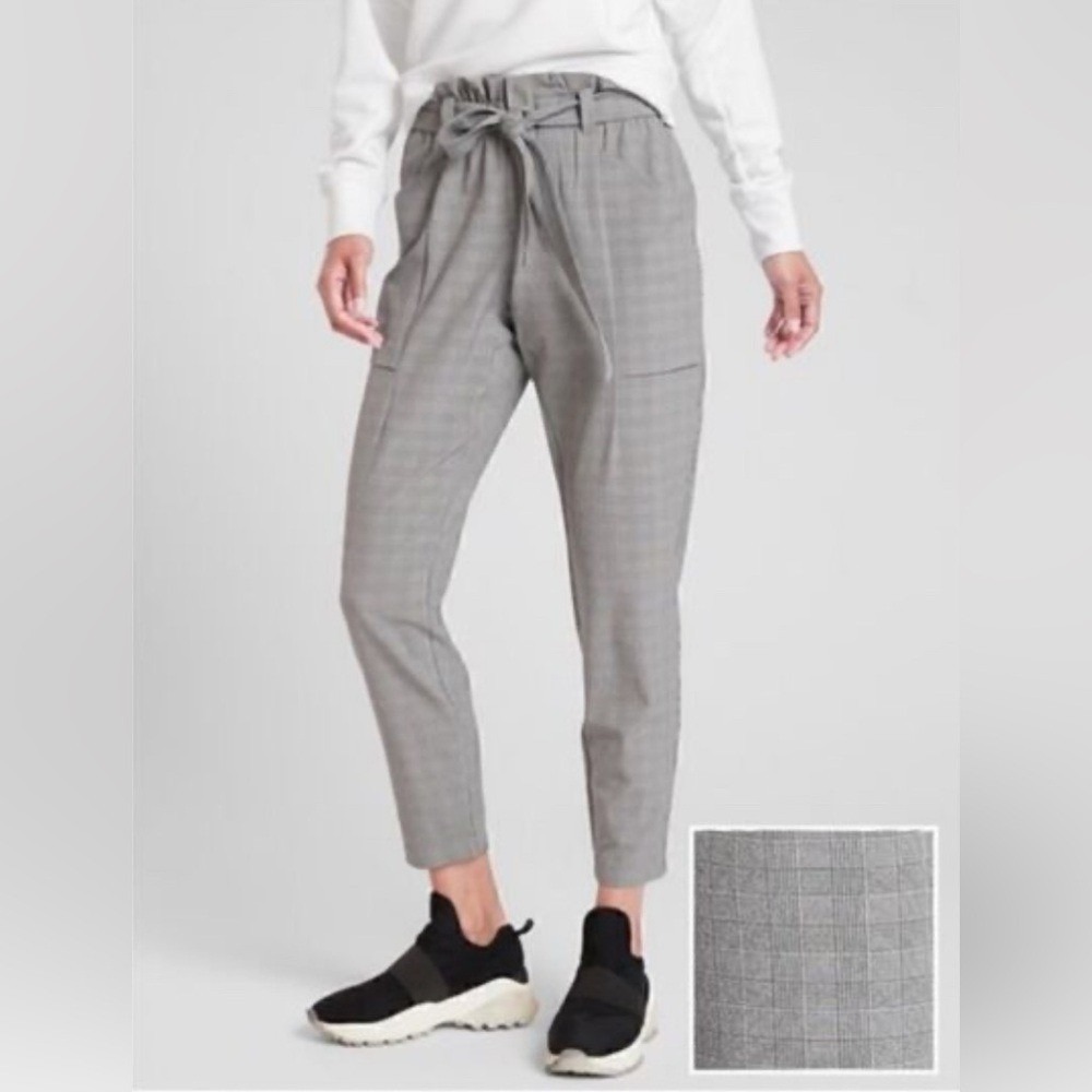 Athleta - Women's Plaid Belted Paper‎ Bag Skyline Pant - Size 6 - Gray & Black
